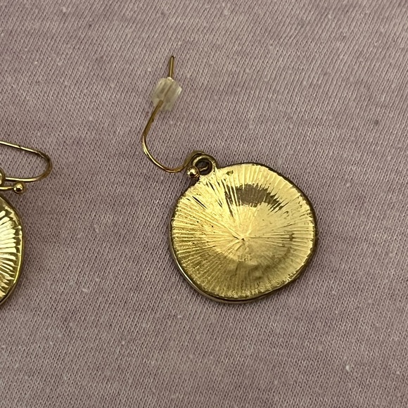 Cato 1946 gold tone, necklace and earring set - Picture 8 of 9